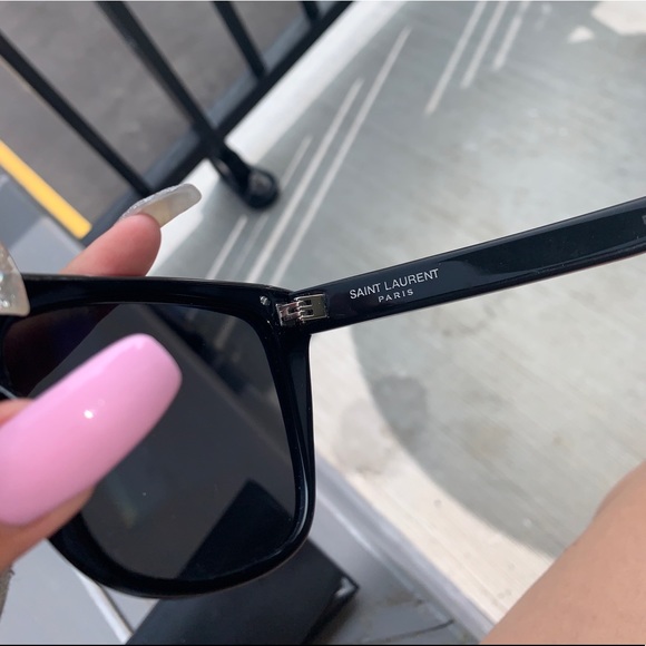 Authentic YSL sunglasses - Picture 3 of 6